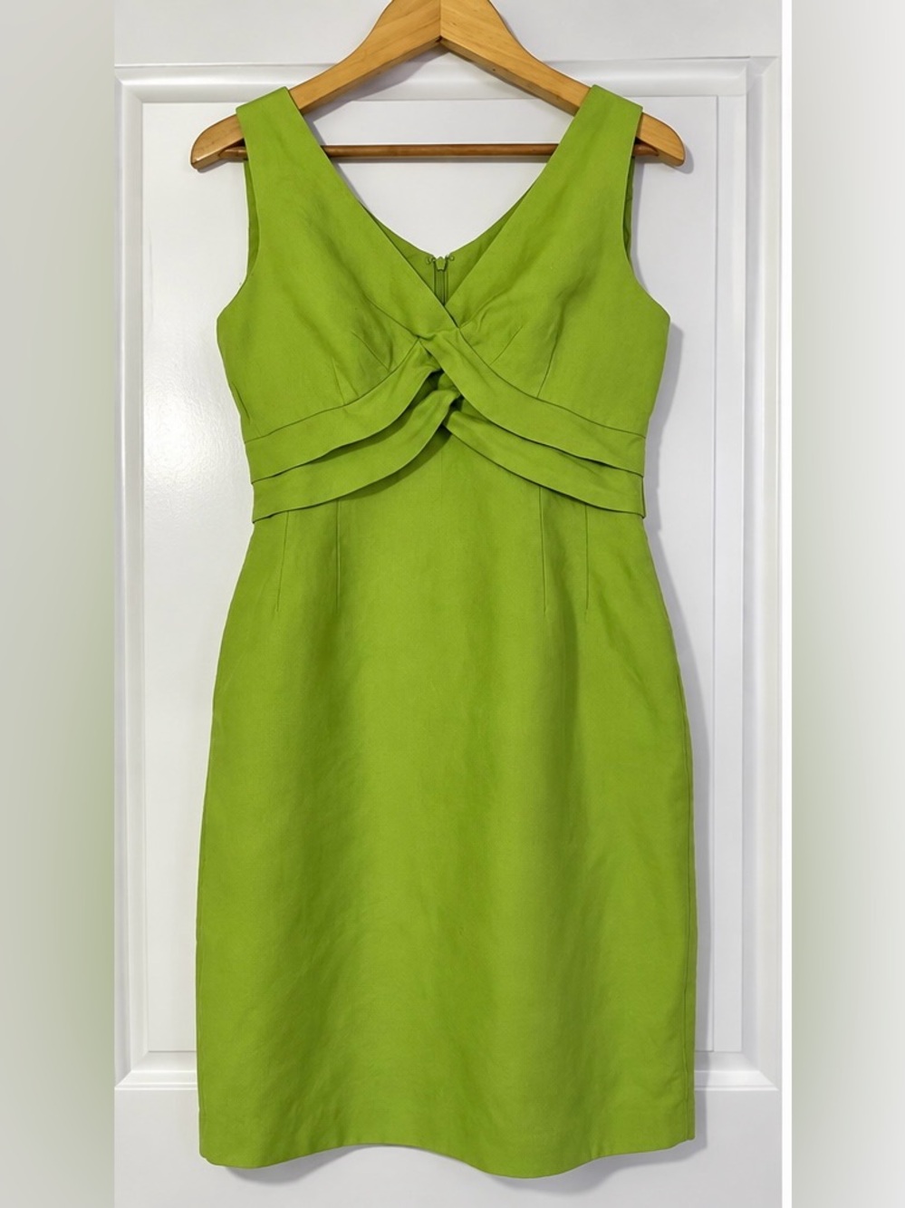 Antonio Melani Green Twist Front Sheath Dress Size 4 Lime Chartreuse